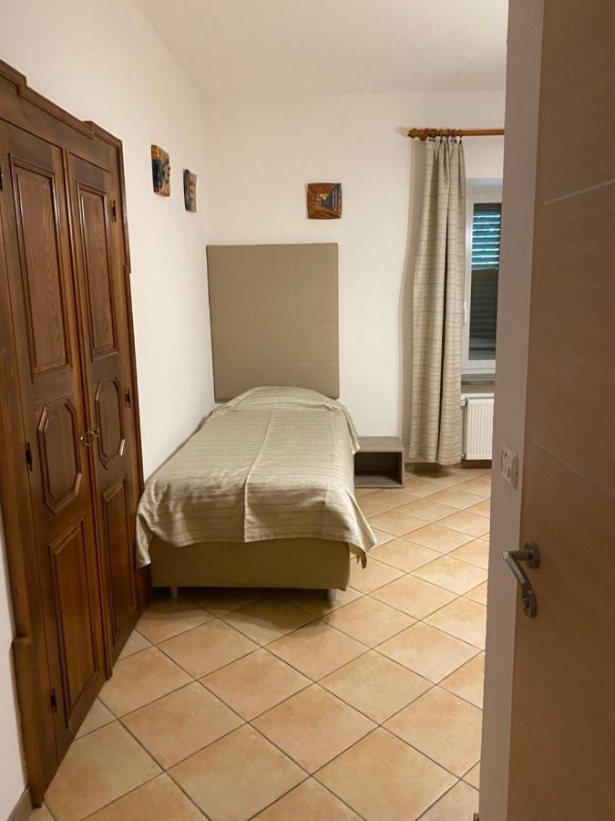 Fedrig Private Rooms & Apartment Кобарид Экстерьер фото